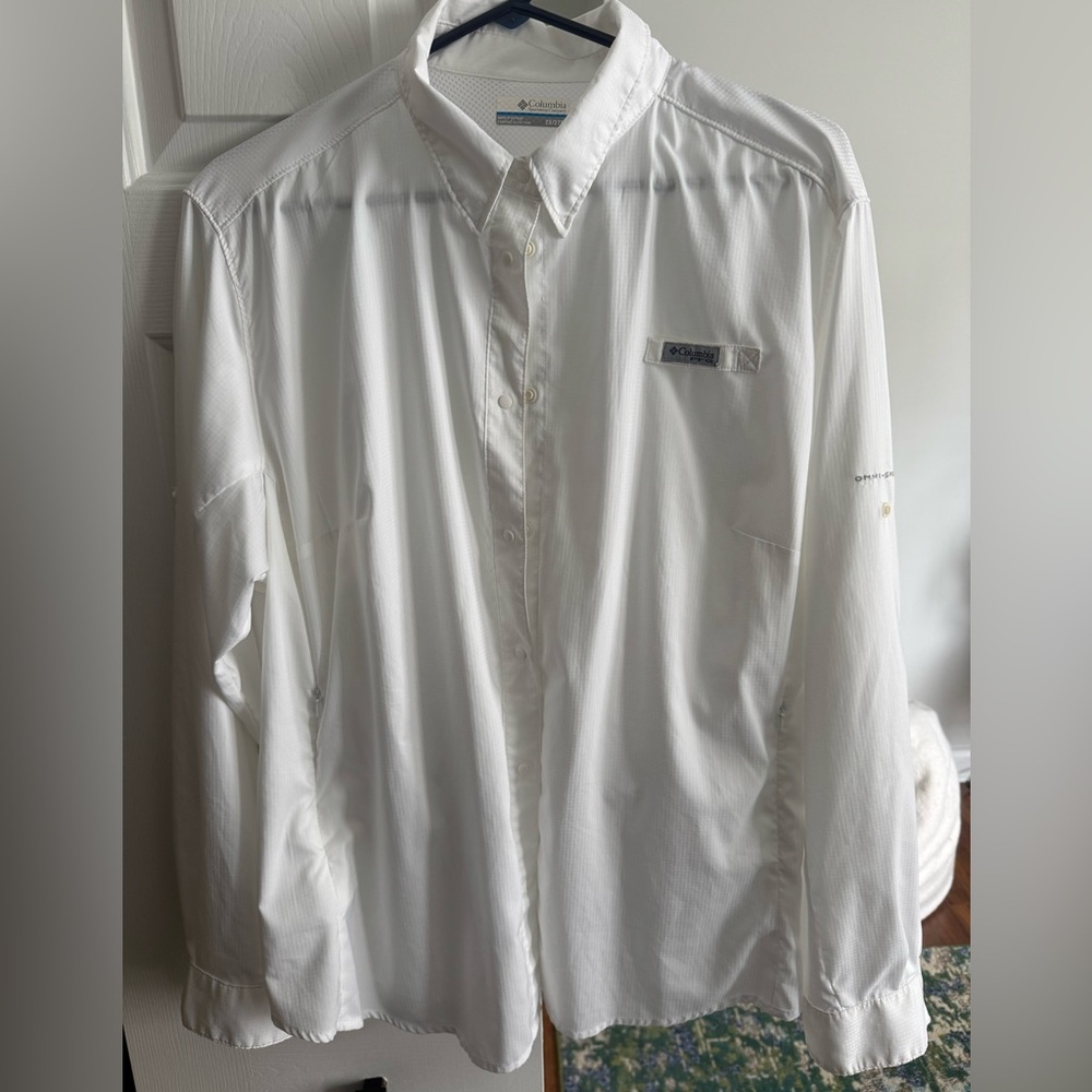 Columbia fishing shirt